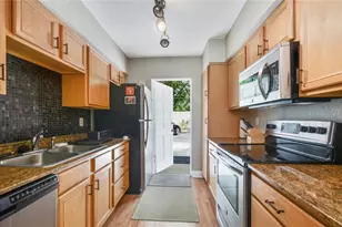 225 E New Hampshire St, Orlando, FL 32804 - Photo 6