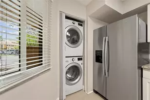 4304 Middlebrook Rd, Orlando, FL 32811 - Photo 6