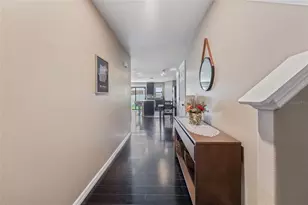 2220 Windsor Lake Cir, Sanford, FL 32773 - Photo 4