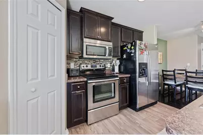2220 Windsor Lake Circle, Sanford, FL 32773 - Photo 10