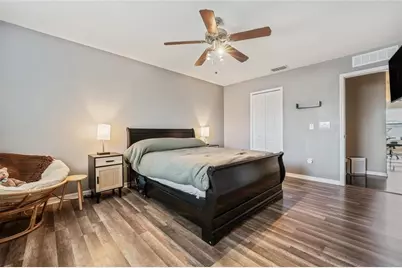 2220 Windsor Lake Circle, Sanford, FL 32773 - Photo 18