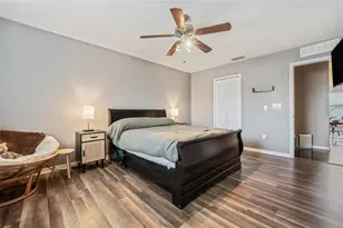 2220 Windsor Lake Cir, Sanford, FL 32773 - Photo 18