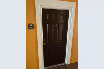 5447 Vineland Road #1302, Orlando, FL 32811 - Photo 2