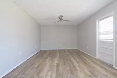 1424 W Holden Avenue #7, Orlando, FL 32839 - Photo 4