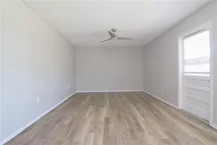1424 W Holden Ave, Orlando, FL 32839 - Photo 4