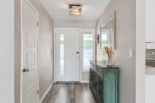 2609 S Crystal Lake Dr, Orlando, FL 32806 - Photo 10