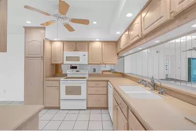 8237 Breeze Cove Lane, Orlando, FL 32819 - Photo 34