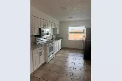 712 Michigan Ct #3, Saint Cloud, FL 34769 - Photo 2