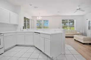 1207 Legendary Blvd, Clermont, FL 34711 - Photo 4