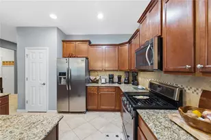 212 Granada Ln, Davenport, FL 33837 - Photo 22