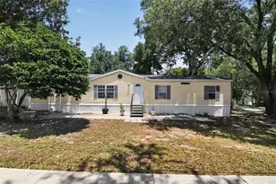 102 3rd St, Lady Lake, FL 32159 - Photo 1