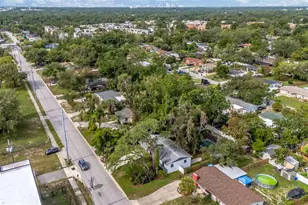 8732 Overlook Dr, Tampa, FL 33617 - Photo 8