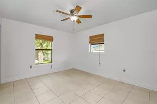 8732 Overlook Dr, Tampa, FL 33617 - Photo 30