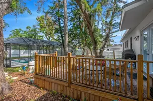 8732 Overlook Dr, Tampa, FL 33617 - Photo 12