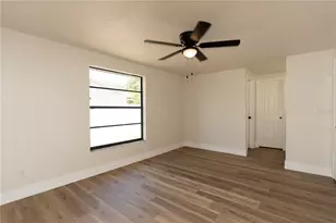 9501 Camden Hill Ct, Tampa, FL 33615 - Photo 18