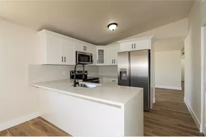 9501 Camden Hill Court, Tampa, FL 33615 - Photo 4