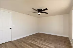 9501 Camden Hill Ct, Tampa, FL 33615 - Photo 20