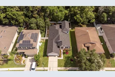6249 Twin Bridges Drive, Zephyrhills, FL 33541 - Photo 4