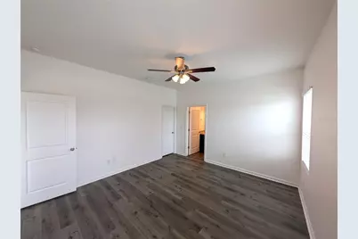 34933 Daisy Meadow Loop, Zephyrhills, FL 33541 - Photo 10