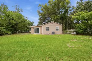 1510 E Navajo Ave, Tampa, FL 33612 - Photo 24