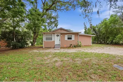 1510 E Navajo Avenue, Tampa, FL 33612 - Photo 1