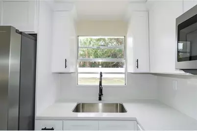 8325 Endive Avenue, Tampa, FL 33619 - Photo 8