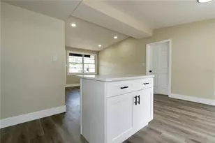 8325 Endive Ave, Tampa, FL 33619 - Photo 10