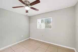 2608 5th Ave E, Palmetto, FL 34221 - Photo 8