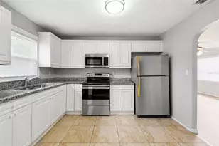 2817 Hawthorne St, Sarasota, FL 34239 - Photo 18