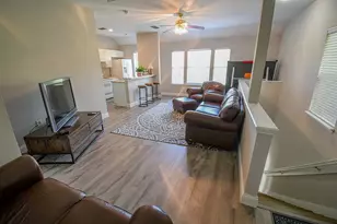 914 Waterside Dr, Celebration, FL 34747 - Photo 68