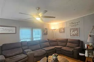 475 Papaya Cir, Sebastian, FL 32976 - Photo 4