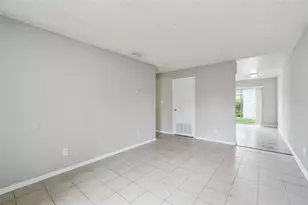 2 Lake Villa Way, Kissimmee, FL 34743 - Photo 4