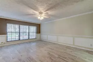 10406 Reclinata Ln, Tampa, FL 33618 - Photo 8