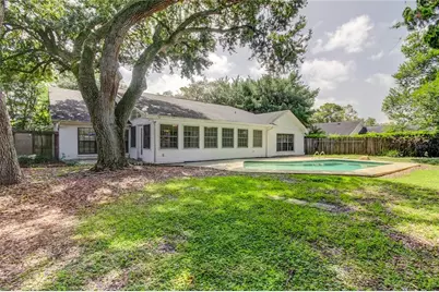 10406 Reclinata Lane, Tampa, FL 33618 - Photo 6