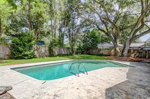 10406 Reclinata Ln, Tampa, FL 33618 - Photo 6