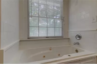 10406 Reclinata Lane, Tampa, FL 33618 - Photo 48
