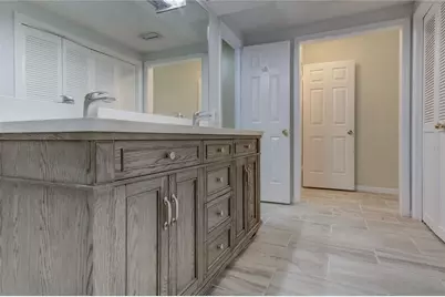 10406 Reclinata Lane, Tampa, FL 33618 - Photo 40