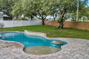2031 Wintermere Pointe Dr, Winter Garden, FL 34787 - Photo 20