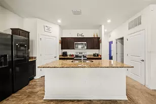 1006 Commuter Dr, Deltona, FL 32738 - Photo 8