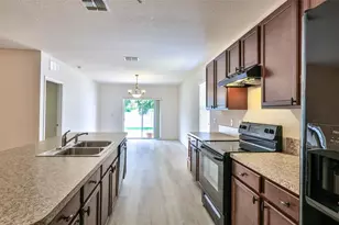 346 Admiralty Ct, Edgewater, FL 32141 - Photo 4