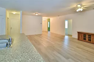 346 Admiralty Ct, Edgewater, FL 32141 - Photo 12