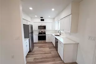 567 Baywood Dr N, Dunedin, FL 34698 - Photo 2