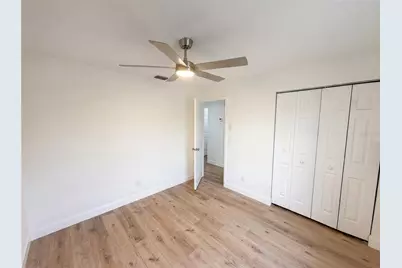 845 40th Avenue S, Saint Petersburg, FL 33705 - Photo 4