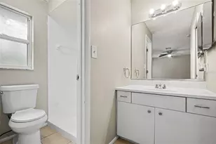 2904 Arch Dr, Sarasota, FL 34232 - Photo 8