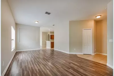 1221 Longville Circle, Tavares, FL 32778 - Photo 2