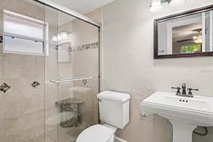 2111 Fairfield Ave, Sarasota, FL 34232 - Photo 14