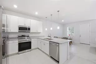 6917 Five Oaks Dr, Harmony, FL 34773 - Photo 14