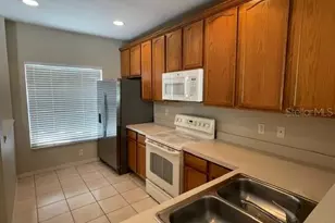 10817 Savannah Wood Dr, Orlando, FL 32832 - Photo 10