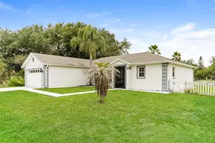 602 Cotulla Dr, Kissimmee, FL 34758 - Photo 2