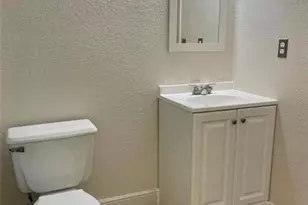 2674 Robert Trent Jones Dr, Orlando, FL 32835 - Photo 10
